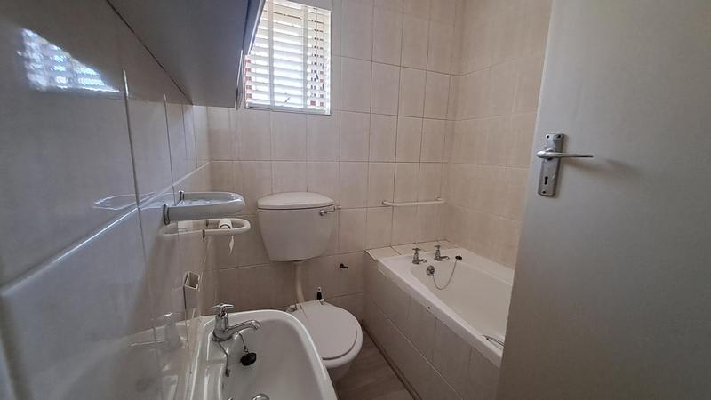 To Let 5 Bedroom Property for Rent in Boston Western Cape